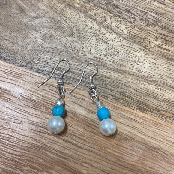 Turquoise, Pearl, and Laborite Necklace w/ 2 earring sets - handmade - Picture 4 of 6